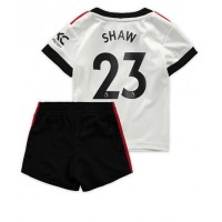 Manchester United Luke Shaw #23 Udebanesæt Børn 2022-23 Kortærmet (+ Korte bukser)